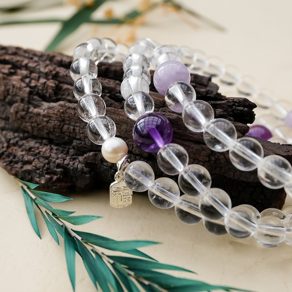 clear quartz amethyst bracelet,clear thinking crystal bracelet,minimalist crystal bracelet,white crystal purple crystal bracelet,amethyst bracelet for daily wear,clear quartz bracelet,shell pearl crystal bracelet,symbolic cleansing bracelet,focus symbolism bracelet,TS-209 bracelet